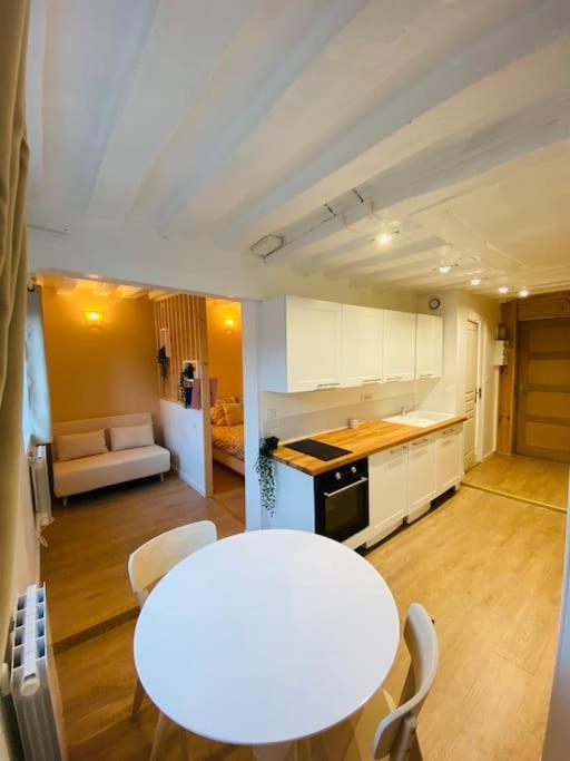 Brume D'Automne Apartment รูออง ภายนอก รูปภาพ